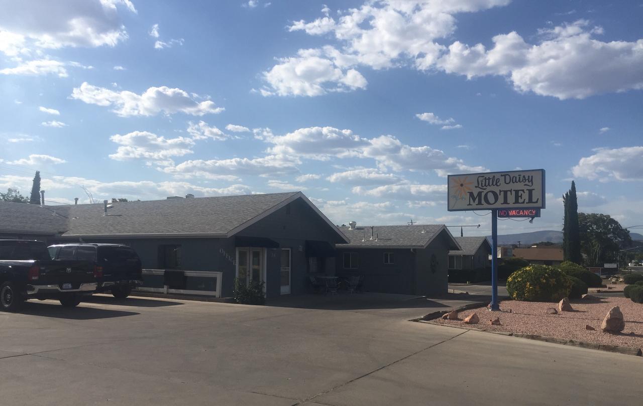 Little Daisy Motel Cottonwood Exterior photo